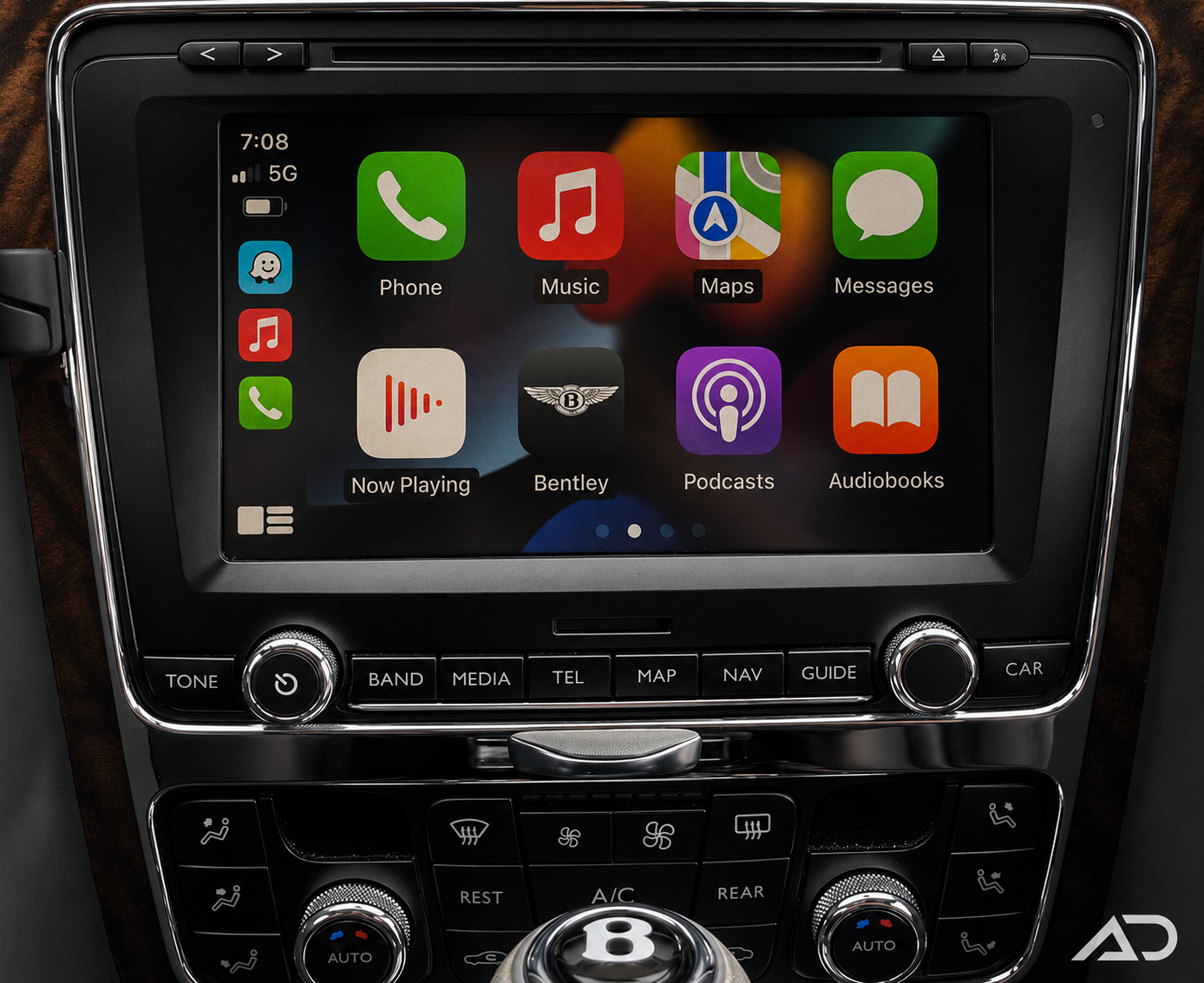 APPLE CARPLAY & ANDROID AUTO